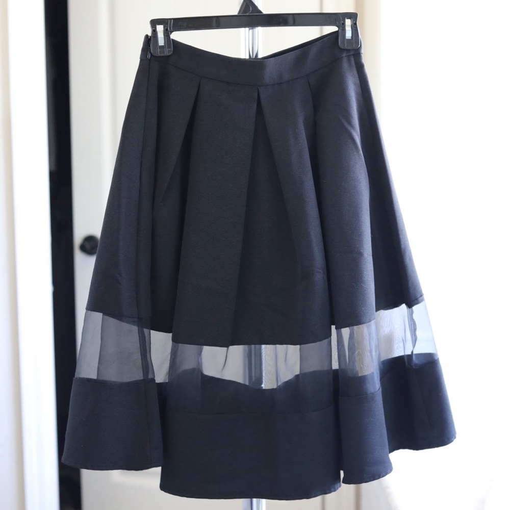 Mid fit and flair super cute skirt!